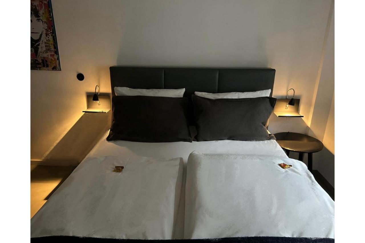 Square Rooms 8 Düsseldorf Exterior foto